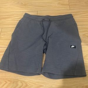 Nike men’s short